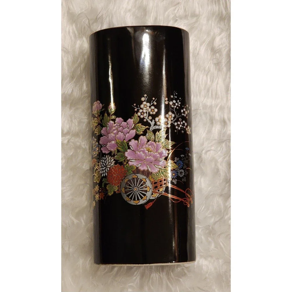 Beautiful Japanese Kutani Black Oval Vase